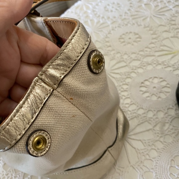 Lovely coach purse with gold accents so pretty  inside is plaid material. - Picture 4 of 9